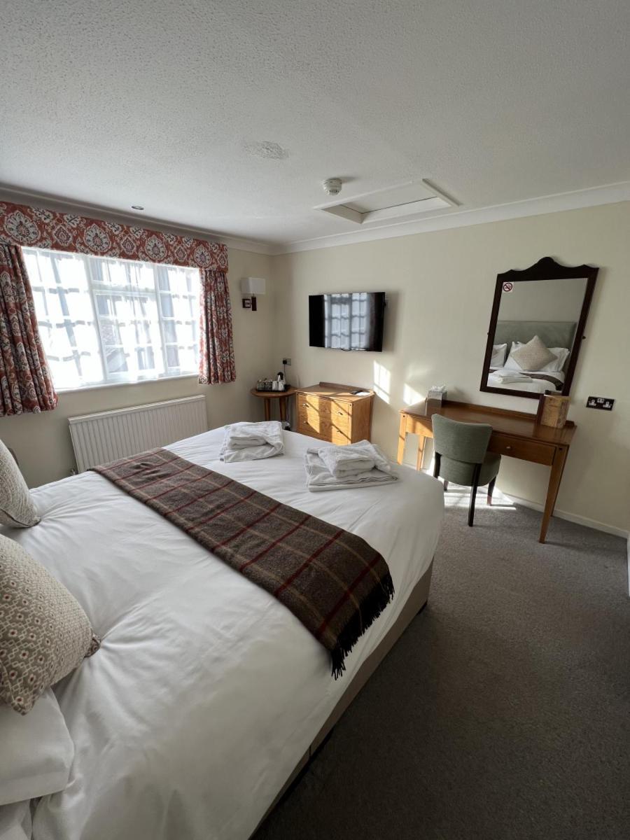 Norfolk Arms Hotel Arundel Room photo